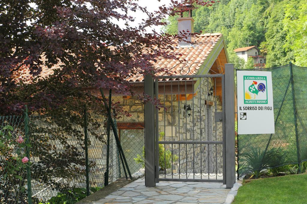 Agriturismo Il Sorriso Dei Figli Argegno Bagian luar foto